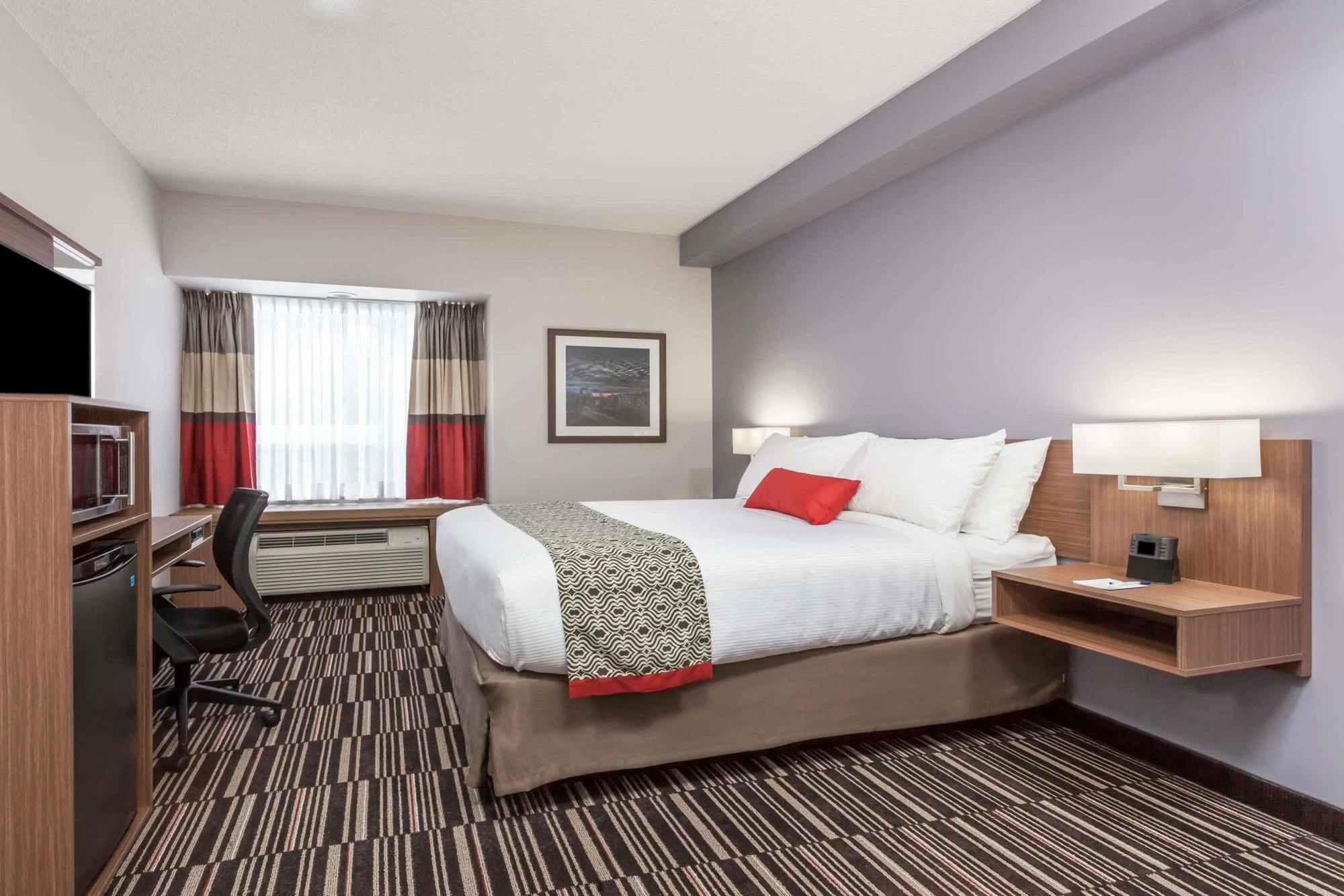 Microtel Inn & Suites By Wyndham Kirkland Lake Esterno foto
