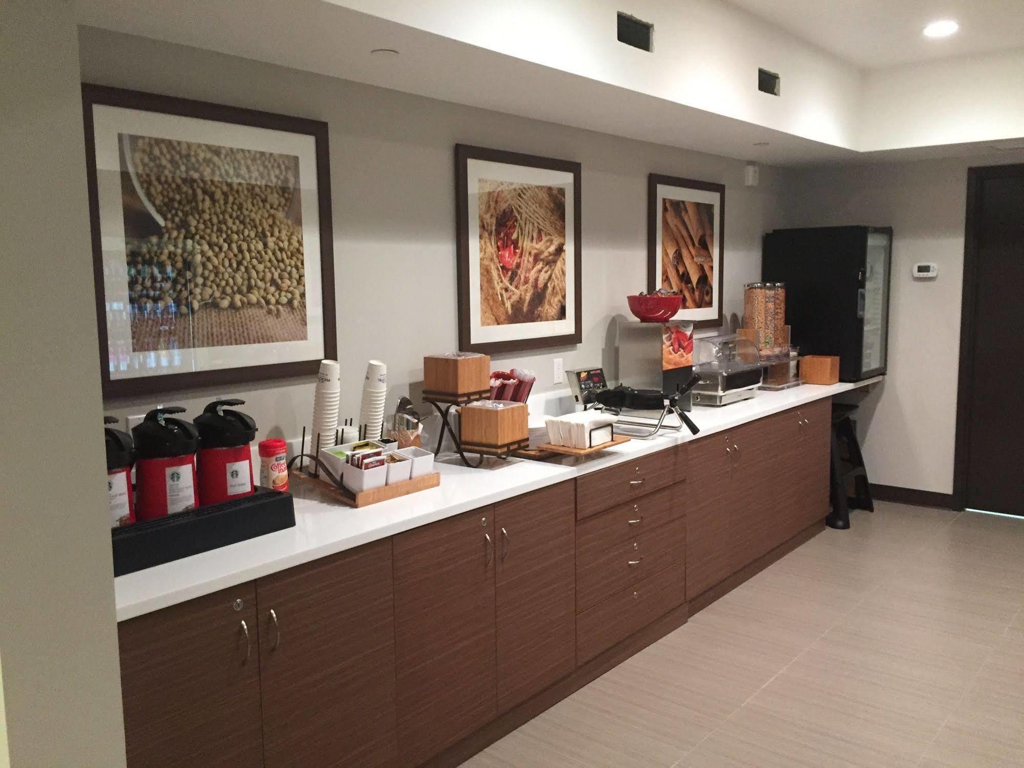 Microtel Inn & Suites By Wyndham Kirkland Lake Esterno foto